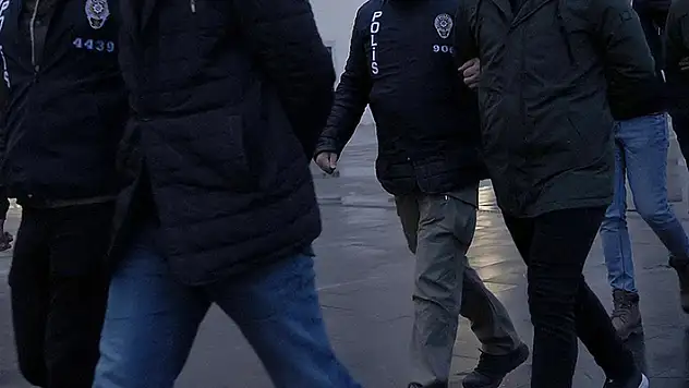 Konya'da toplamda 235 yıl hapis cezası bulunan 75 kişi yakalandı
