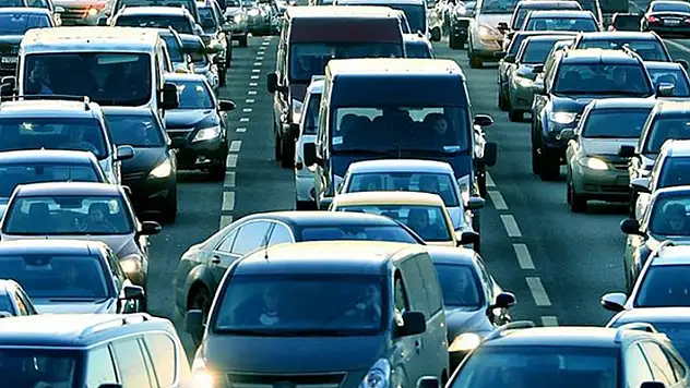 Konya'da trafiğe kayıtlı araç sayısı şubat ayı sonu itibarıyla 811 bin 250'ye ulaştı

