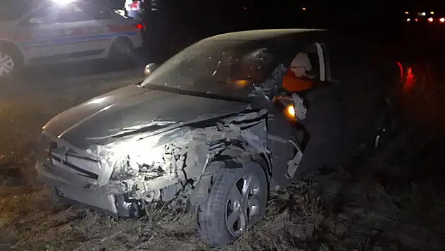 Konya'da traktör ile otomobil çarpıştı: 1 yaralı