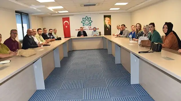 Konya'da Türkiye Yüzyılı Maarif Modeli konuşuldu