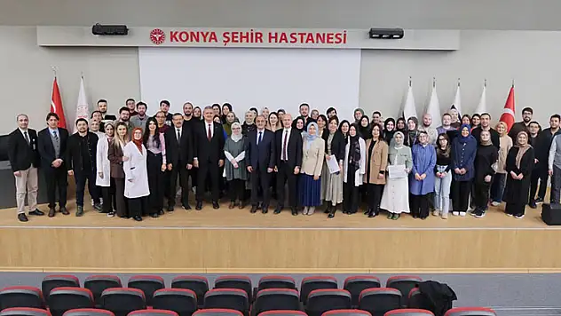 Konya'da tütün bağımlılığı tedavisi eğitimi konuşuldu