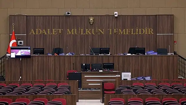 Konya'da üniversiteli taksiciyi bıçaklayarak öldüren sanığın yargılanması sürüyor