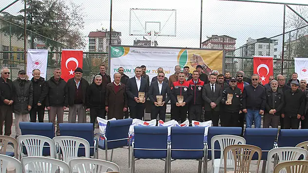 Konya'da üreticilere 318 tonluk sertifikalı nohut tohumu desteği