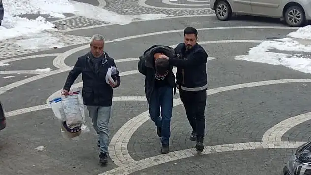 Konya'da uyuşturucu operasyonu: 5 kişi gözaltına alındı, 1'i tutuklandı
