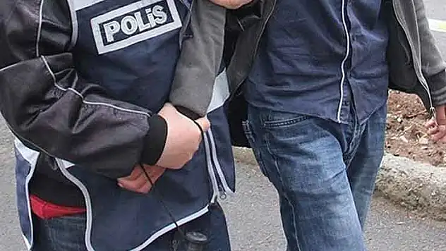 Konya'da uyuşturucu operasyonunda 2 zanlı tutuklandı