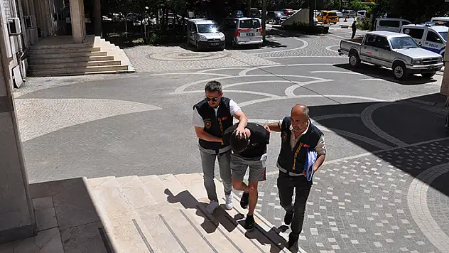 Konya'da uyuşturucu operasyonunda yakalanan zanlı tutuklandı