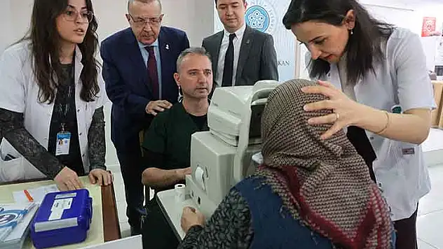 Konya'da uzmanı uyardı! Körlüğe sebep olan sinsi hastalık