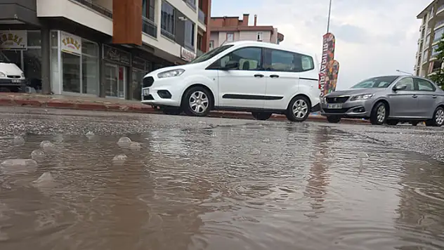 Konya'da yağış etkili oldu, çalışmalar devam ediyor