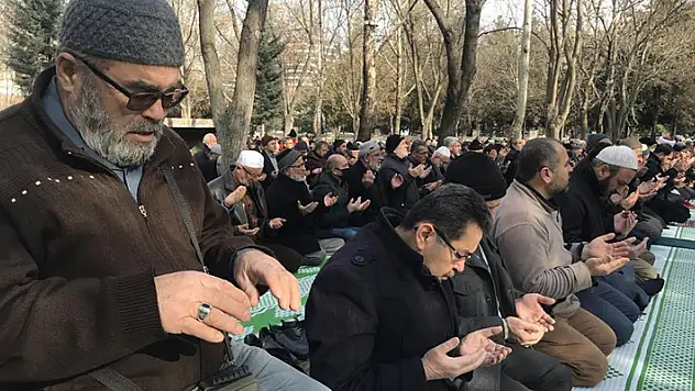 Konya'da yağmur duası yapıldı
