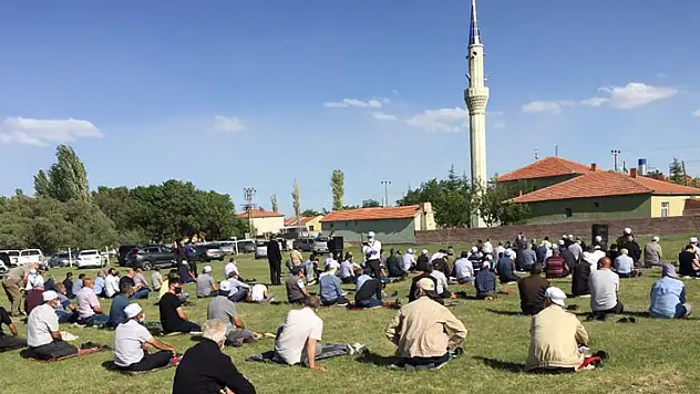 Konya'da yağmur duasına çıkıldı
