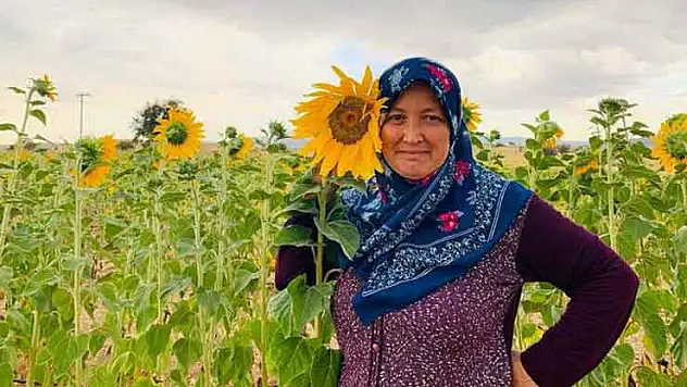 Konya'da yangında ölen kadın toprağa verildi, eşinin tedavisi sürüyor