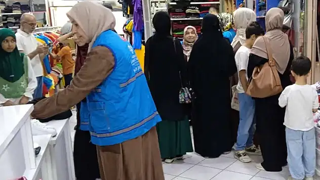 Konya'da yaşayan Filistinli çocuklar ve ailelerine destek