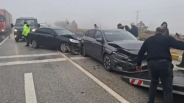 Konya'da yoğun sis ulaşımı olumsuz etkiledi