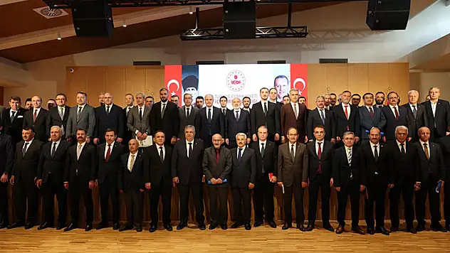 Konya'da yürütülen projeler masaya yatırıldı