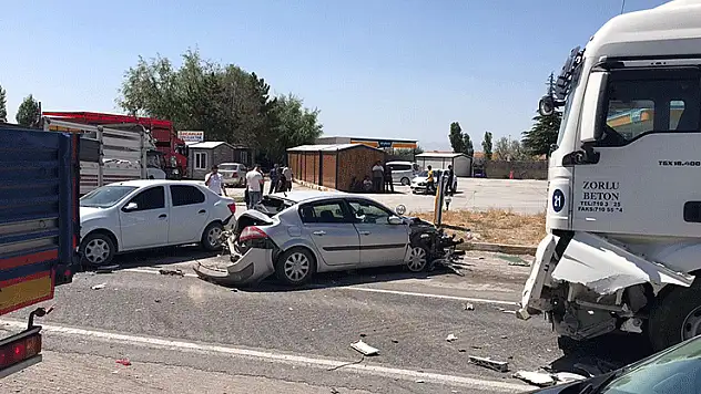 Konya'da zincirleme trafik kazası: 4 yaralı