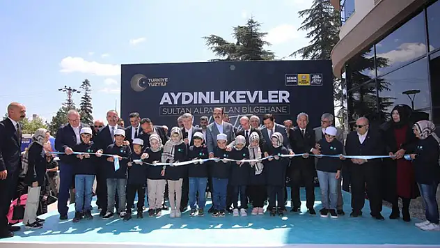 Konya'daki 20. Bilgehane dualarla açıldı
