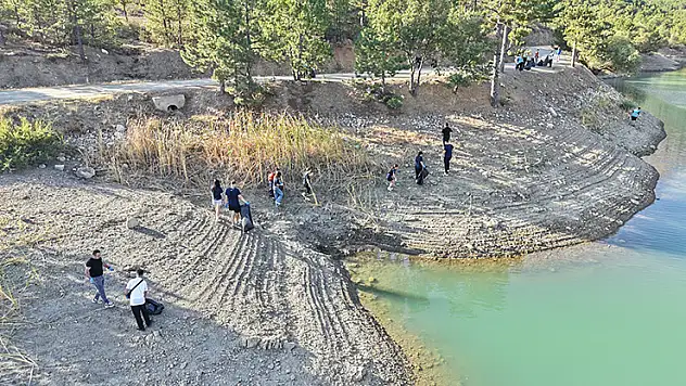 Konya'daki barajdan çıkanlar şaşırttı! 5 buçuk ton atık