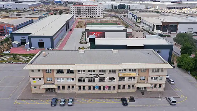 Konya'daki bu meslek lisesi, Türkiye'de parmakla gösteriliyor
