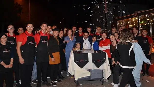 Konya'daki bu restoranda maaşlar dudak uçuklatıyor!