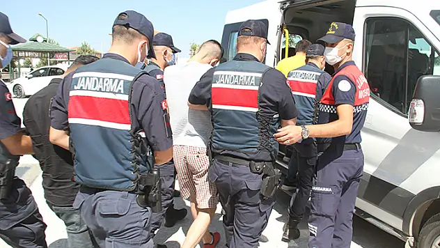 Konya'daki uyuşturucu operasyonunda 3 kişi tutuklandı
