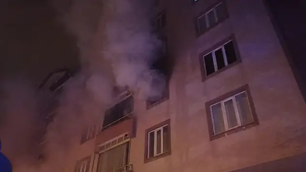 Konya'daki yangın korkuttu! 6 kişi dumandan etkilendi