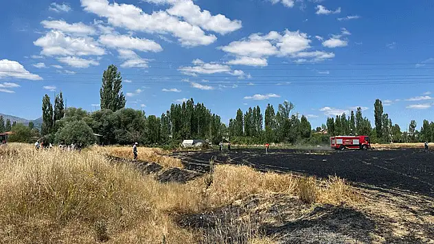 Konya'daki yangın mahallelinin dayanışmasıyla söndürüldü