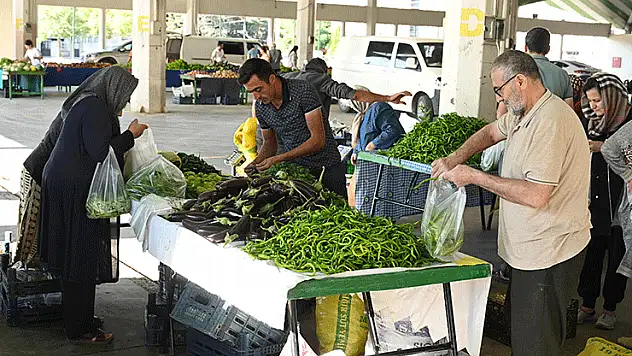 Konyalılar 'Yerli Ürün Pazarı'ndan memnun
