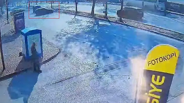 Konya'da makas atan otomobil ağaca çarpıp takla attı: 1 ölü