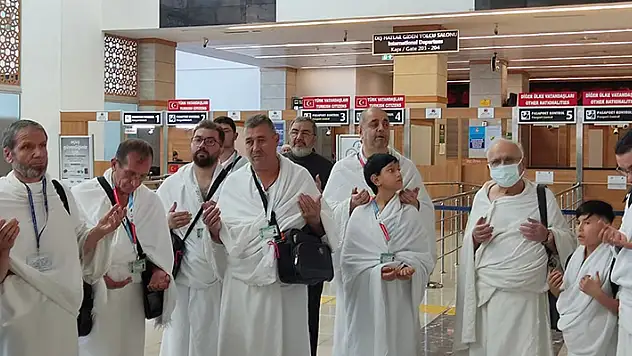 Konya'dan 2 umre kafilesi daha yola çıktı
