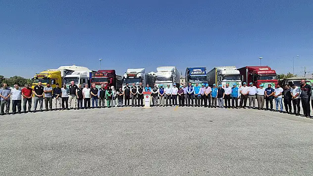 Konya'da 8 yardım tırı, 100 depremzede çiftin düğünü için yola çıktı