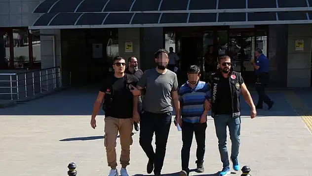 Konya'dan Manavgat'a uyuşturucu sevki polise takıldı
