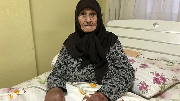 Konyalı 100 yaşındaki Peten ninenin Cumhurbaşkanı Erdoğan sevgisi
