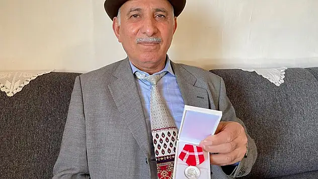 Konyalı adam Danimarka kraliyet madalyası aldı! Sebebini öğrenen inanamadı: 1 gün bile...
