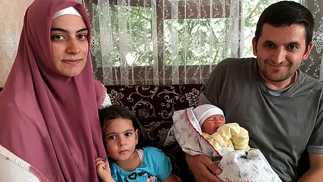 Konyalı aile bebeklerine şehit Halisdemir'in adını verdi