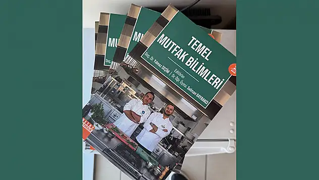 Konyalı akademisyenlerden yeni kitap