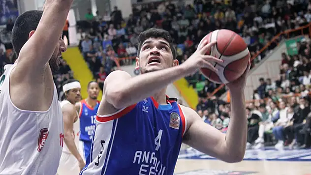 Konyalı basketbolcu Pınar Karşıyaka'da
