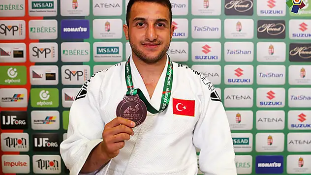 Konyalı Bilal Çiloğlu, Dünya 3. oldu 