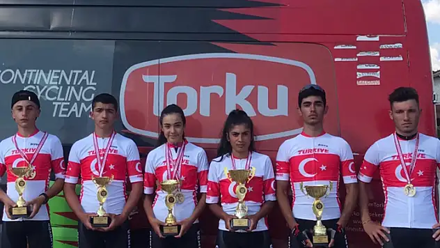 Konyalı bisikletçilerin şampiyonluğa giden yolu tarladan geçiyor