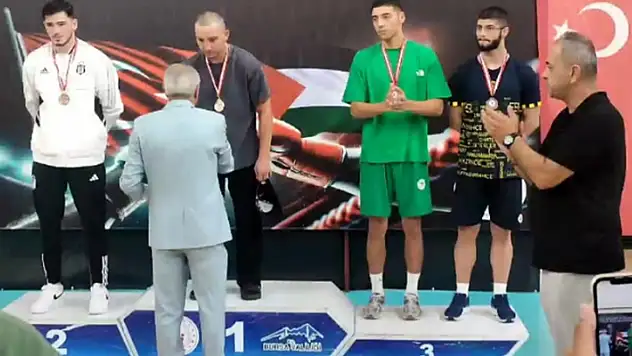 Konyalı boksör Türkiye 3.'sü oldu
