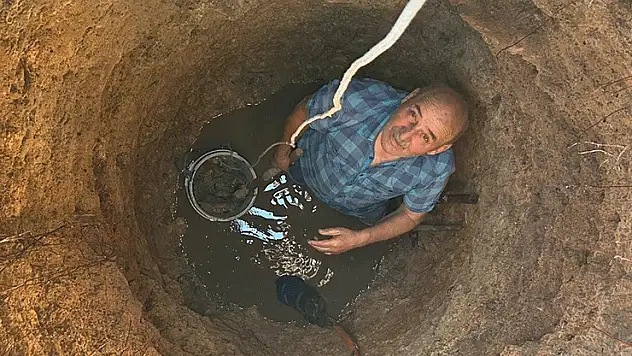 Konyalı çiftçi: 80 yıllık kuyumuzda ilk kez su bitti