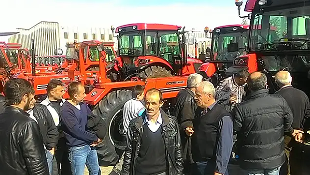 Konyalı çiftçiler Tümosan'ı gezdi