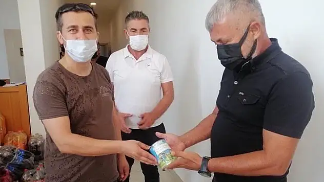 Konyalı çocuklar harçlıklarıyla doldurdukları kumbarayı Manavgat'a gönderdi! Belediye Başkanının gözleri doldu