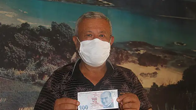 Konyalı esnaf hatalı basım 100 lirayı satışa çıkardı