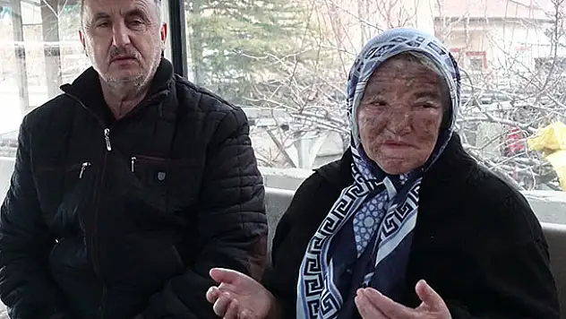 Konyalı Fatma teyze sırtında taşıdığı engelli kızını yangında kurtaramamanın üzüntüsünü yaşıyor