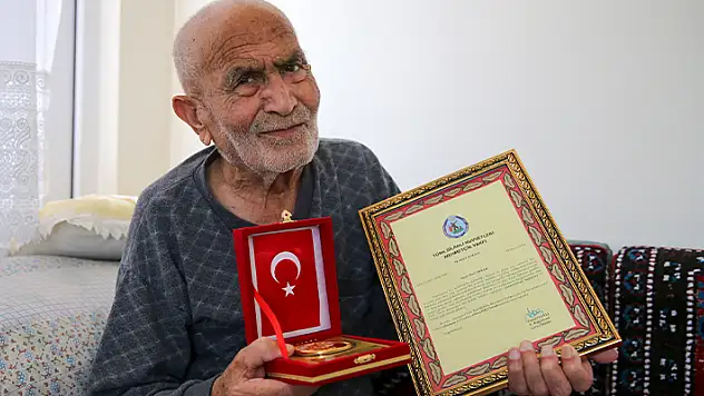 Konyalı Fuat dede evini Mehmetçik Vakfına bağışladı
