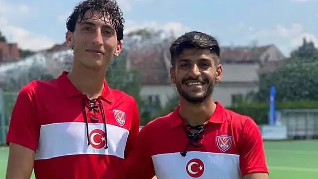 Konyalı hokeyciler milli takıma gitti