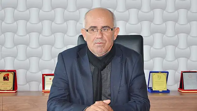Konyalı iş adamı elektrik direğine çarpan otomobilde hayatını kaybetti