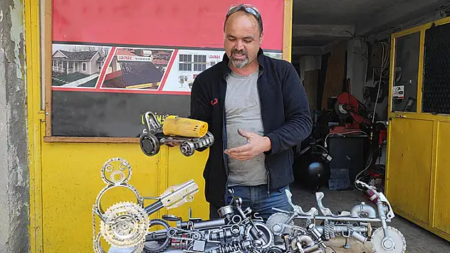 Konyalı metal ustası atık malzemeleri sanat eserine dönüştürüyor