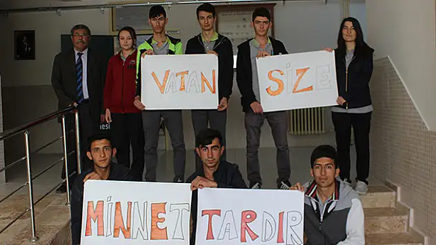 Konyalı öğrencilerden örnek davranış