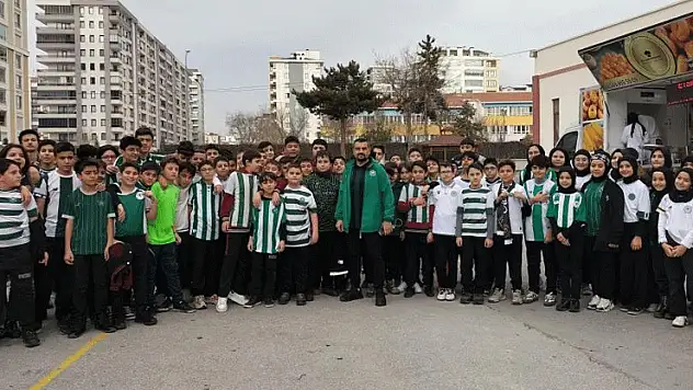 Konyalı öğretmen, Ahmet Çalık için her yıl lokma dağıtıyor